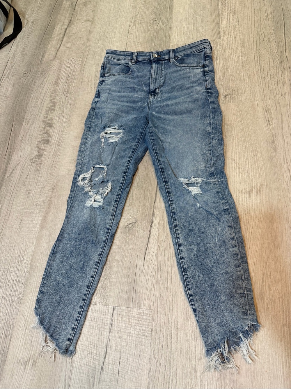 American Eagle Outfitters Distressed Light Blue Boyfriend Jeans